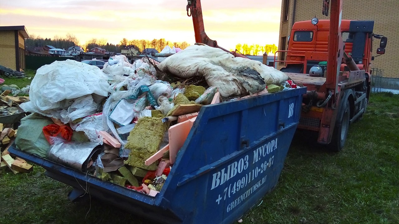 Вывоз и утилизация промышленных отходов в Советской Гавани в октябре