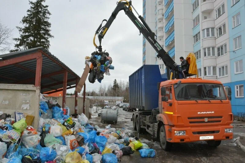 Вывоз бытового мусора в Советской Гавани с погрузкой в октябре