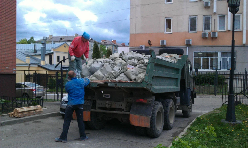 Вывоз строительного мусора в Советской Гавани от 1662 руб. – ПроМусор