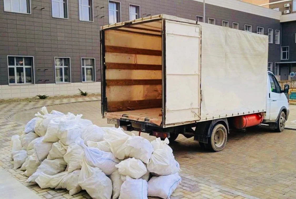 Вывоз строительного мусора из новостроек в Советской Гавани в октябре