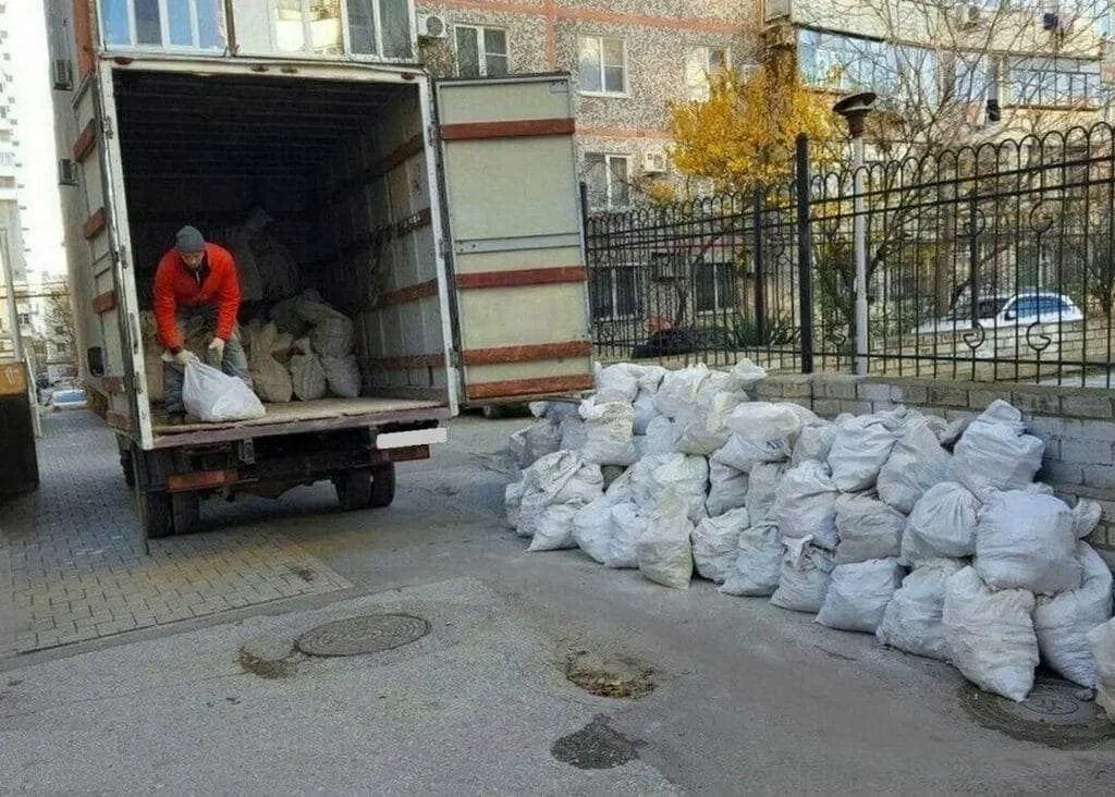 Вывоз мусора после переезда в Советской Гавани в октябре